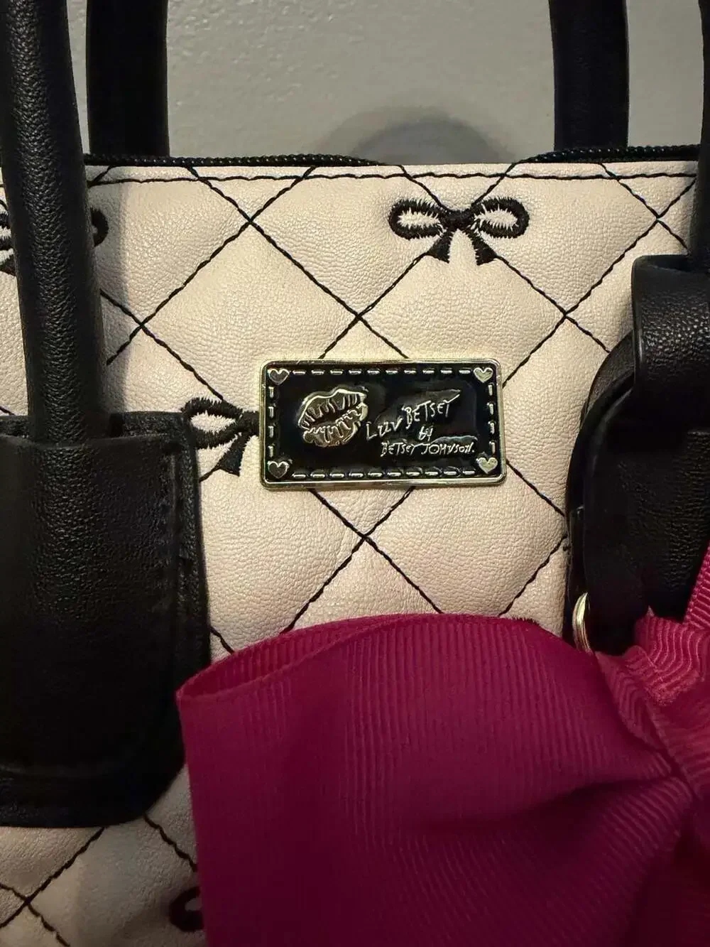 Betsey Johnson Luv Betsey Mini Black White Quilted Satchel Crossbody Bows Bag